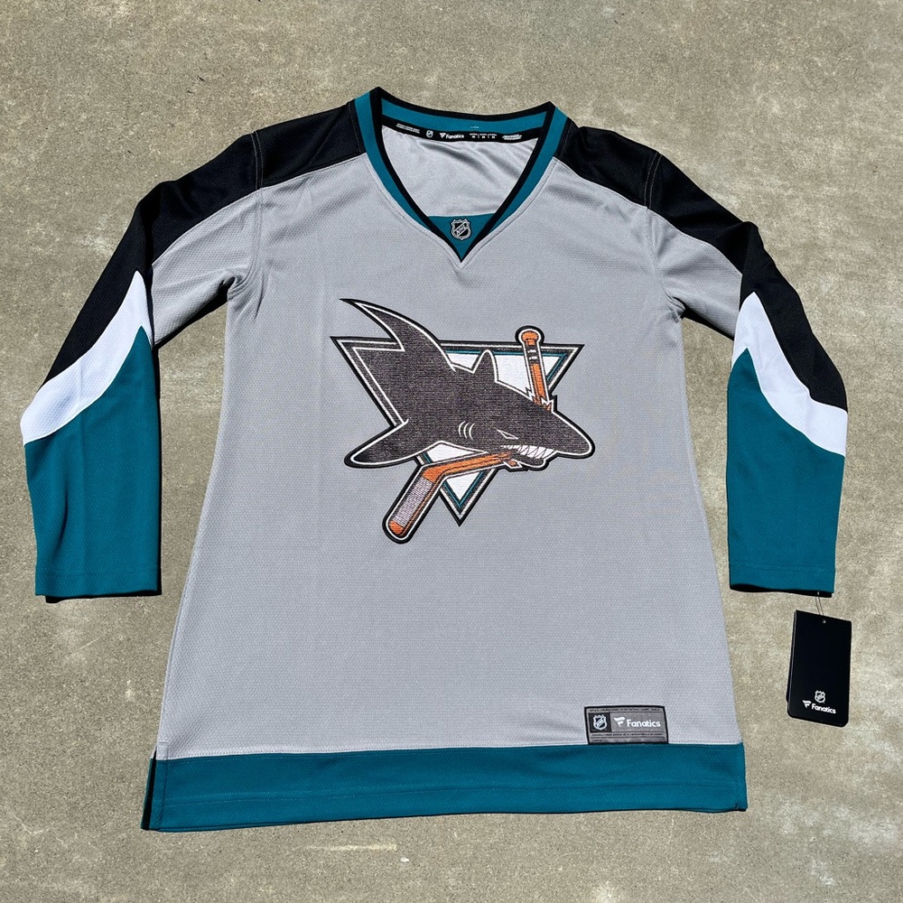 NWT San Jose Sharks Fanatics Breakaway WOMEN’S Jersey